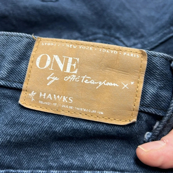 Free People | One Teaspoon Distressed Dark Wash Hawk Shorts Size 28 - Picture 6 of 10